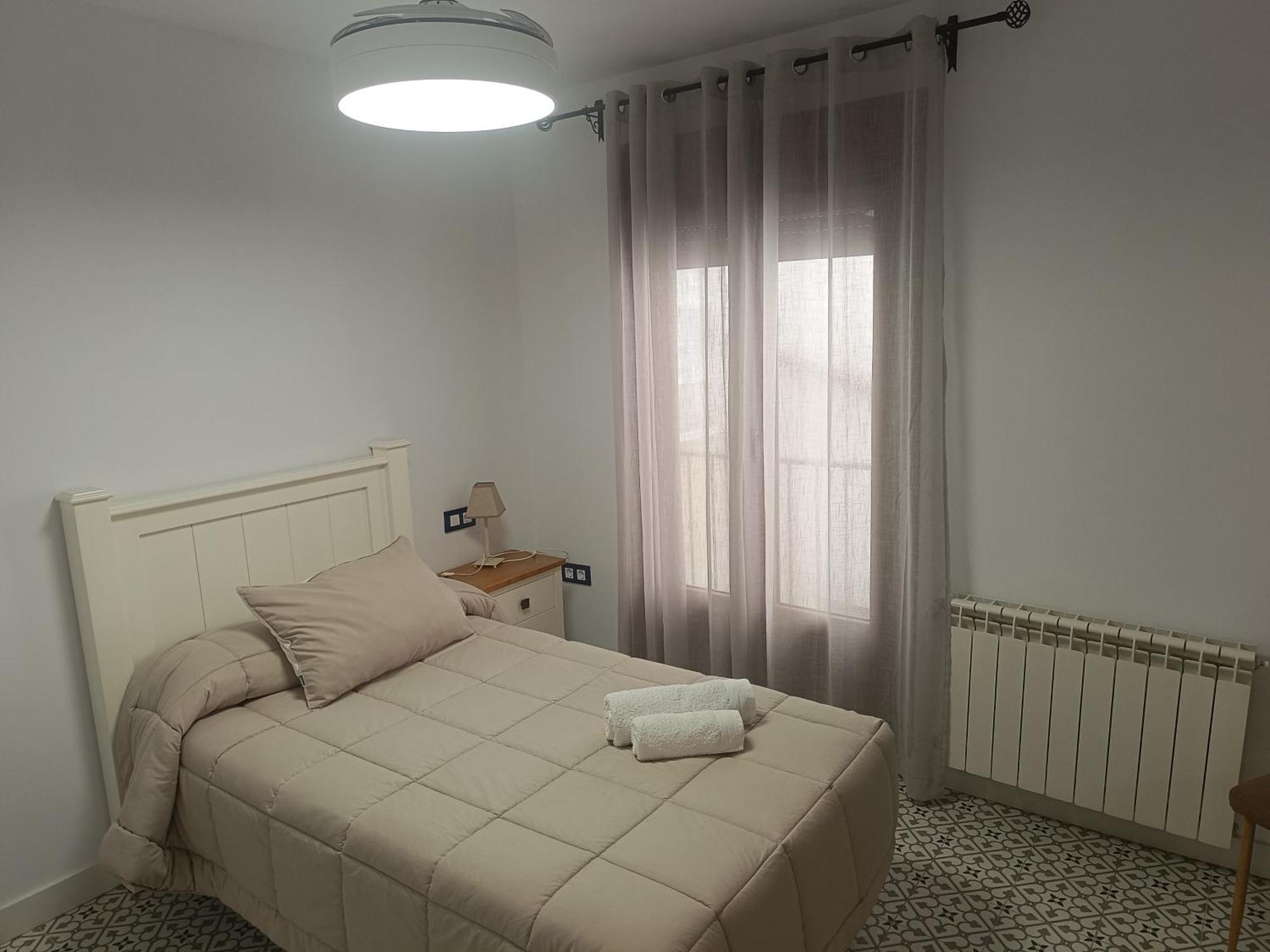 Al-Qazeres Suites Caces Buitenkant foto