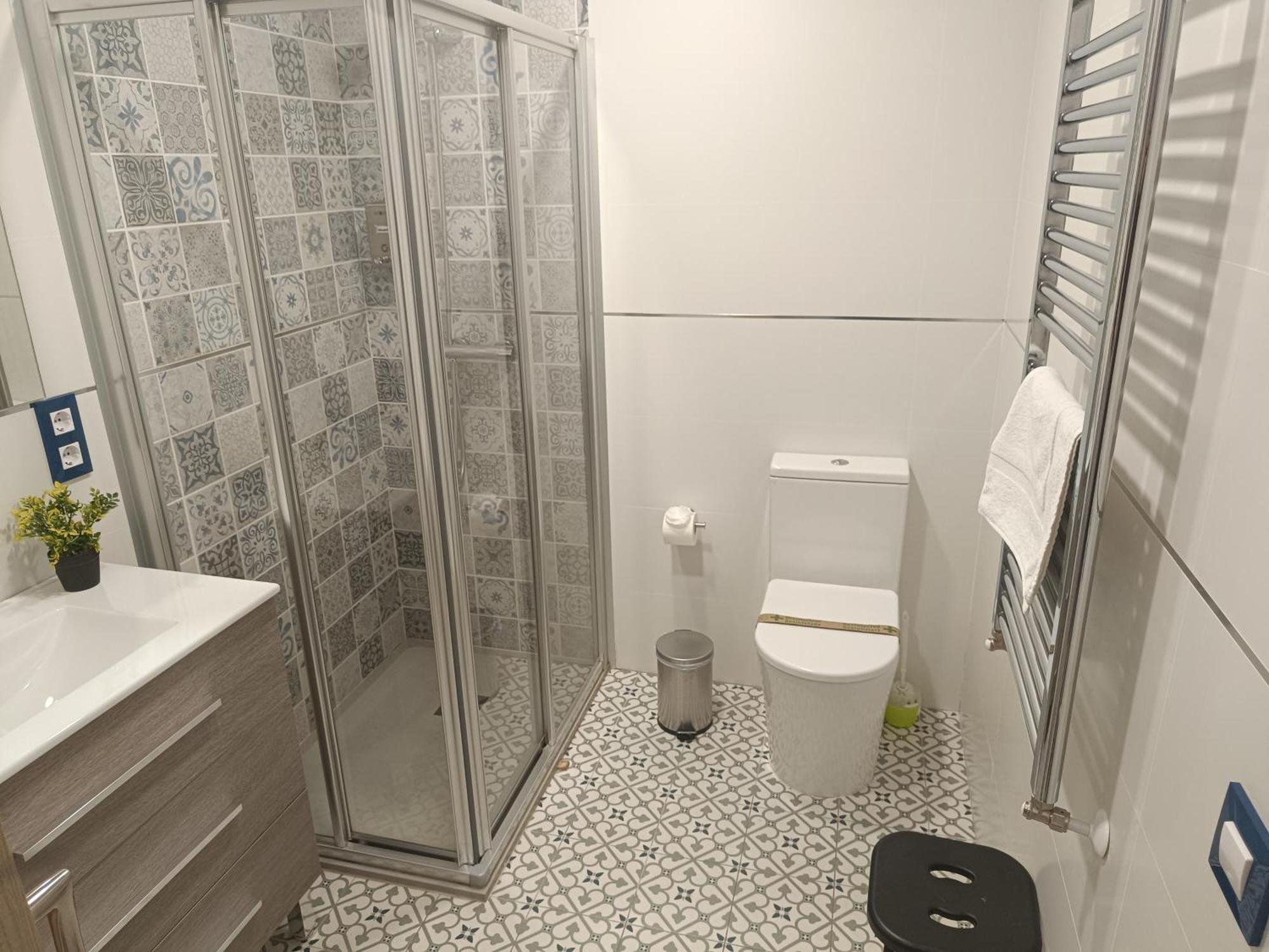 Al-Qazeres Suites Caces Buitenkant foto